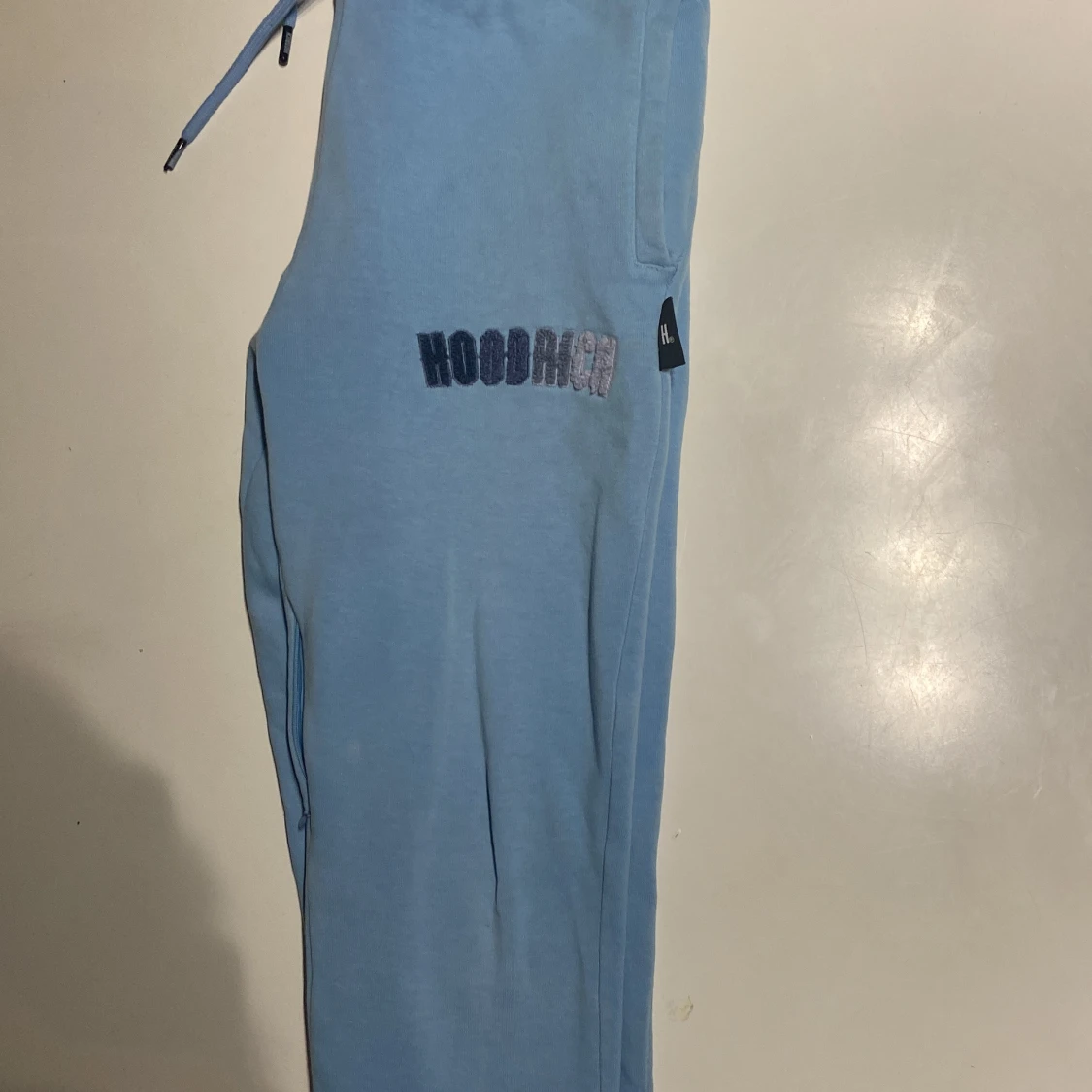 Ljusblå mjukisbyxor från Hoodrich - 1