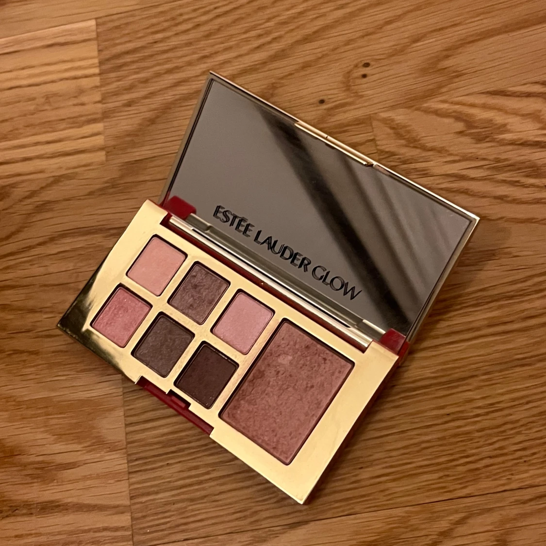Estee Lauder Glow Palette