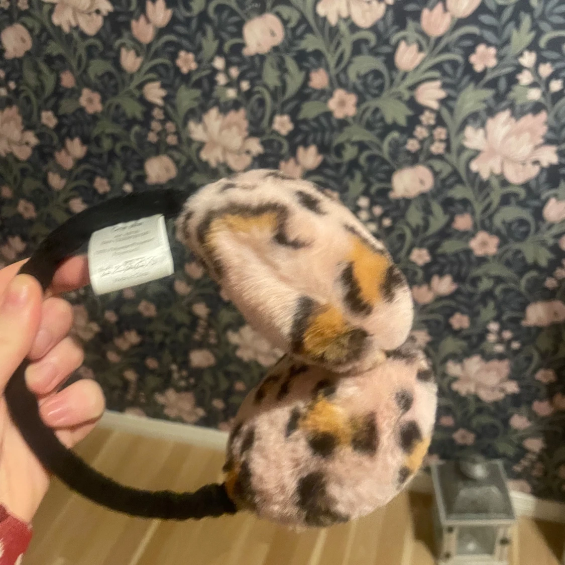 Leopardmönstrade öronmuffar - 1