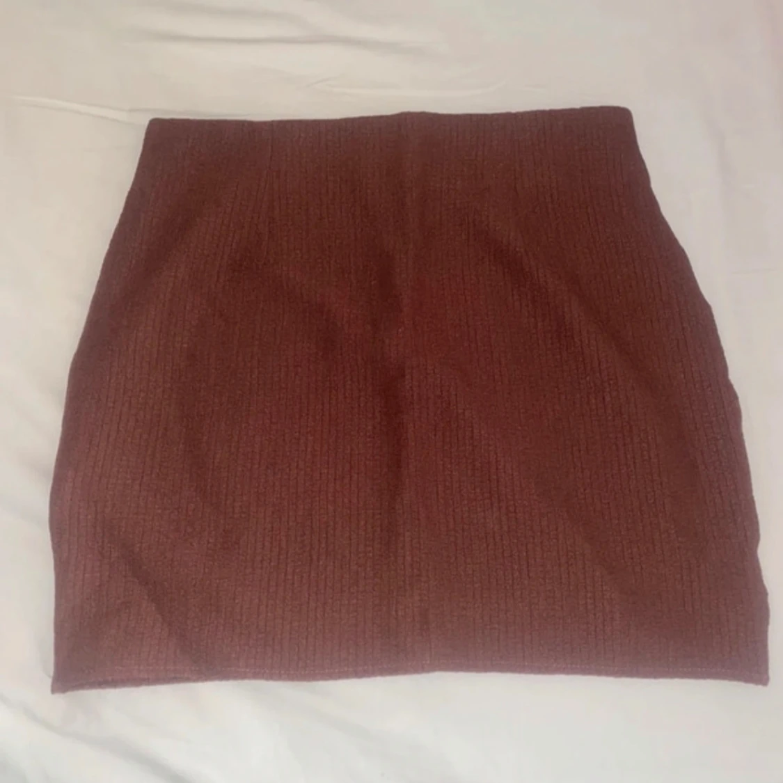 Brun tvådelad set med topp och kjol - 92