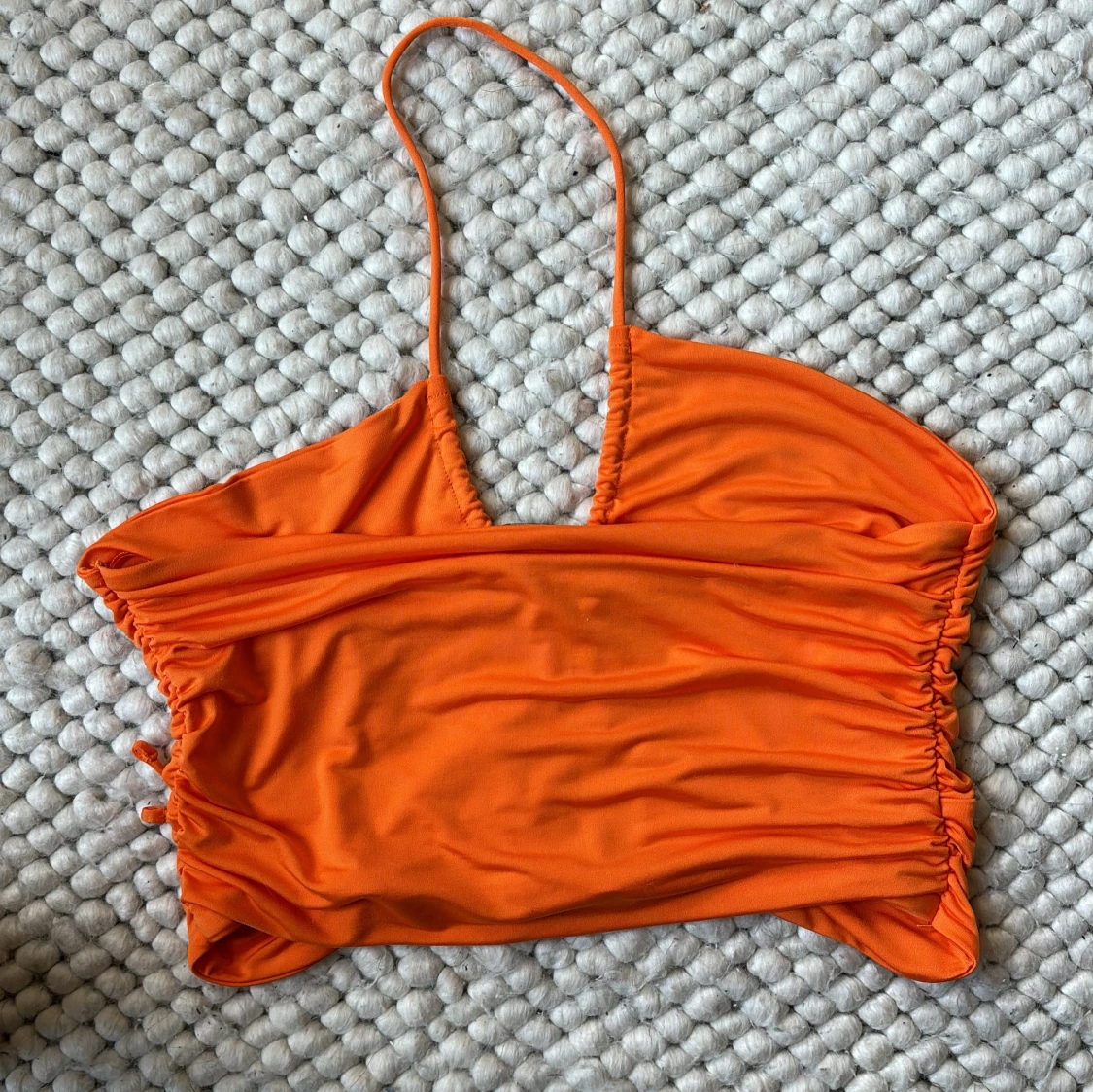 Orange topp från BikBok - 90