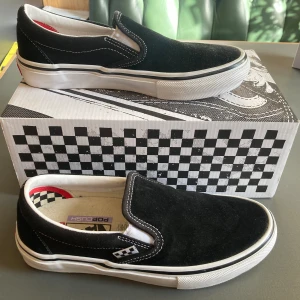 Vans skor storlek 38,5 - Helt nya Vans skor som jag växte ur på en vecka. 