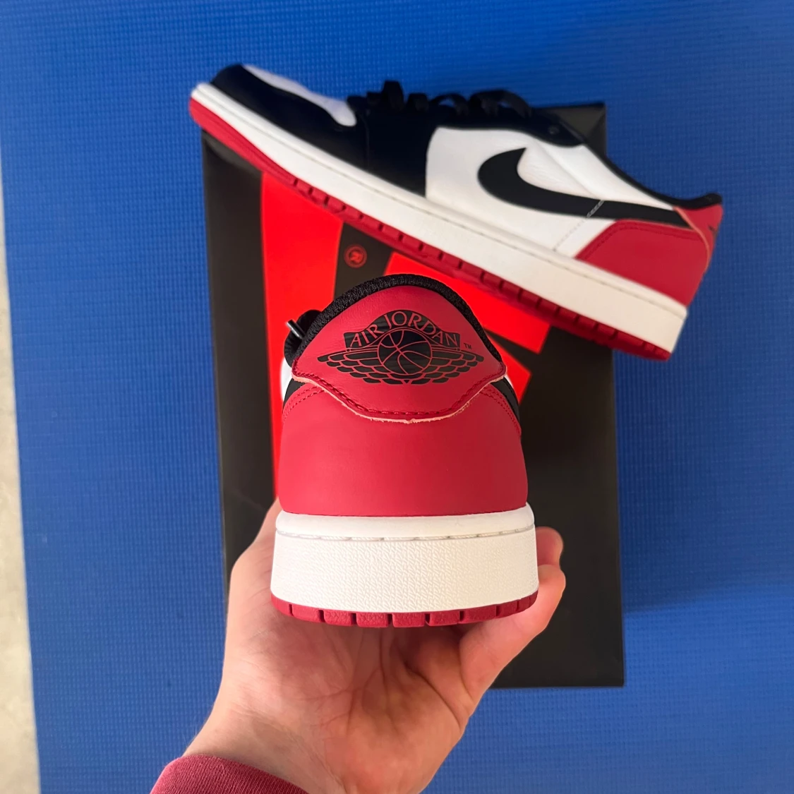 Jordan 1 Low Black Toe  - 91
