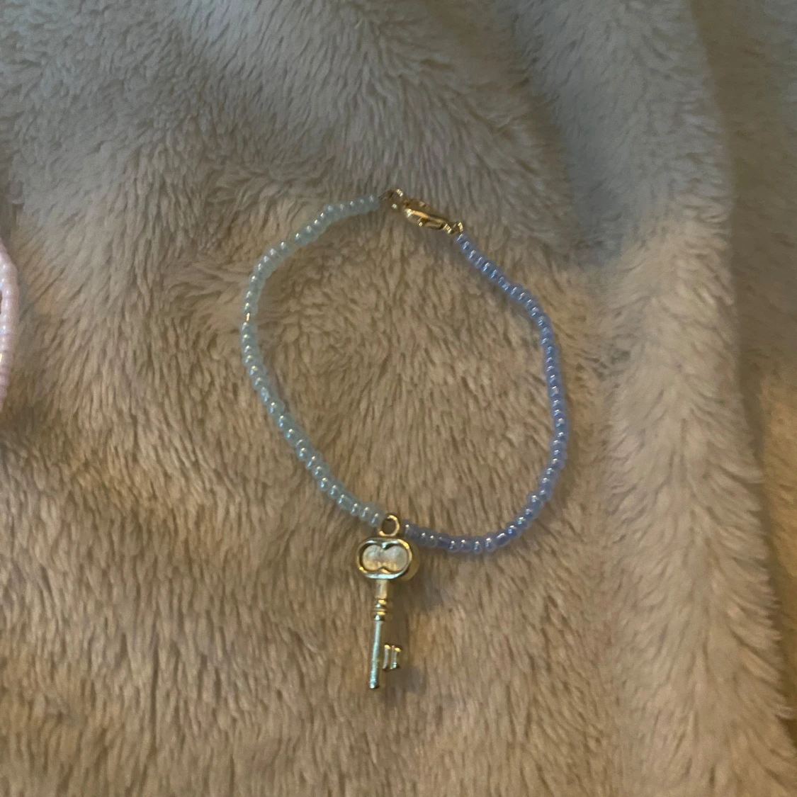 Säljer dem i KIT!Säljer dem här fina bästis arm banden strl S🎀🩵 - 91