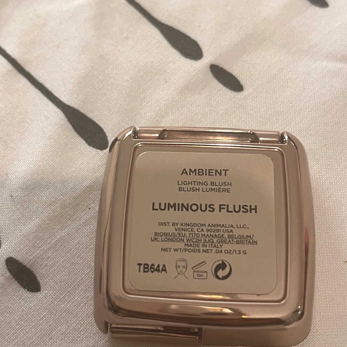 Hourglass ambient Lightning  - 91