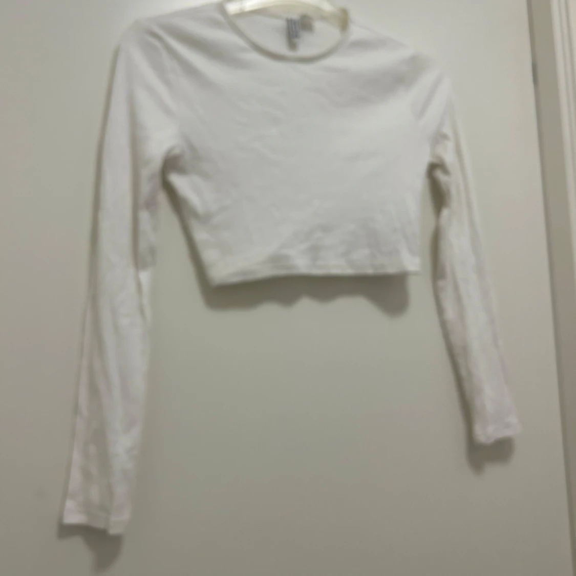 Vit långärmad croptop 
