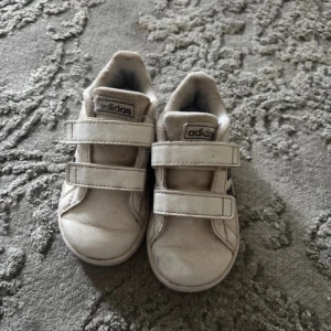 Adidas skor barn - Inga skador Anväda