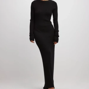 Maxiklänning - Säljer pga glömt att lämna tillbaka. Helt ny med prislapp på, aldrig använd.💕 Original pris 599 