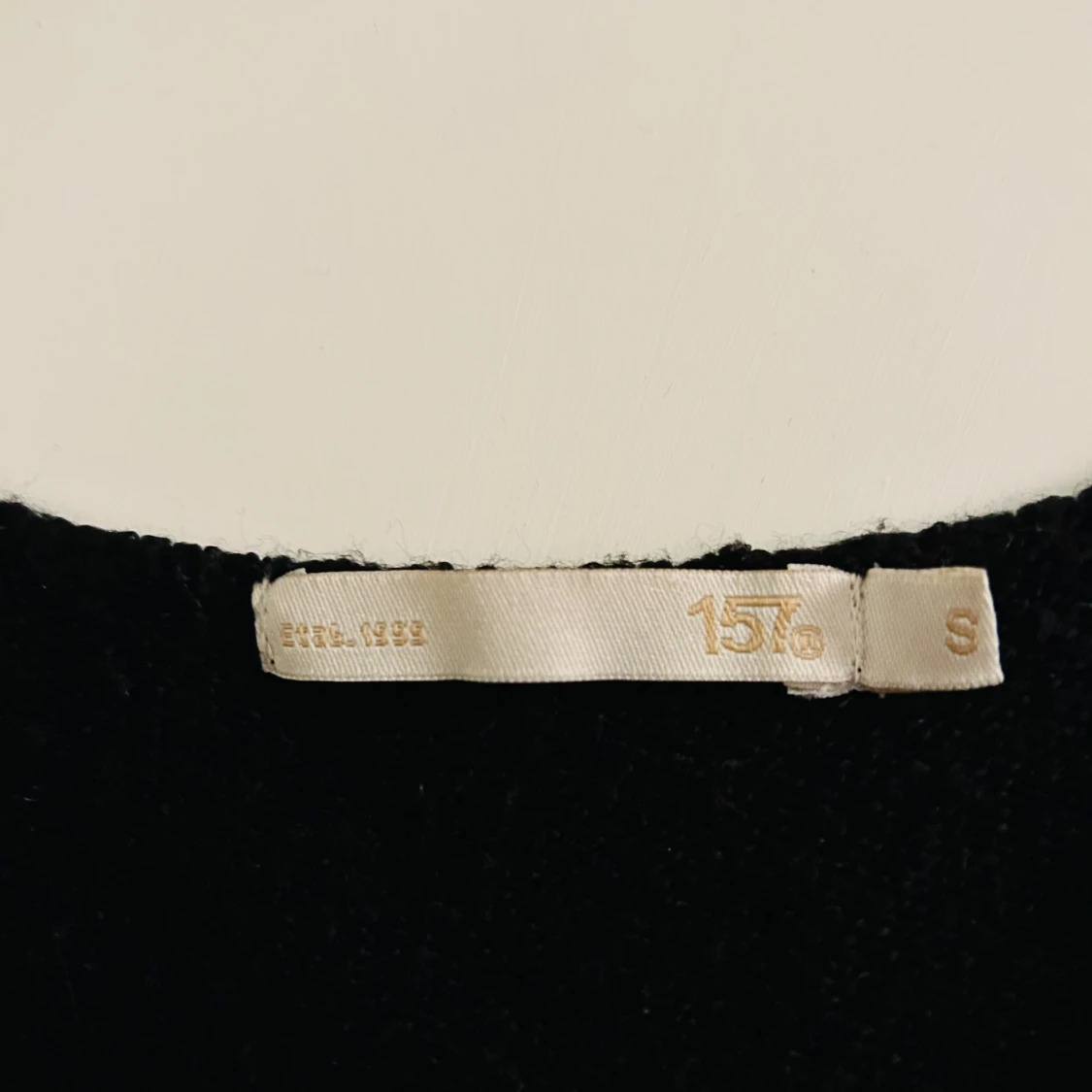 Svart tröja från 157 - 91