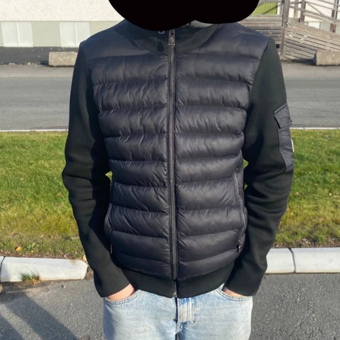 Moncler jaka