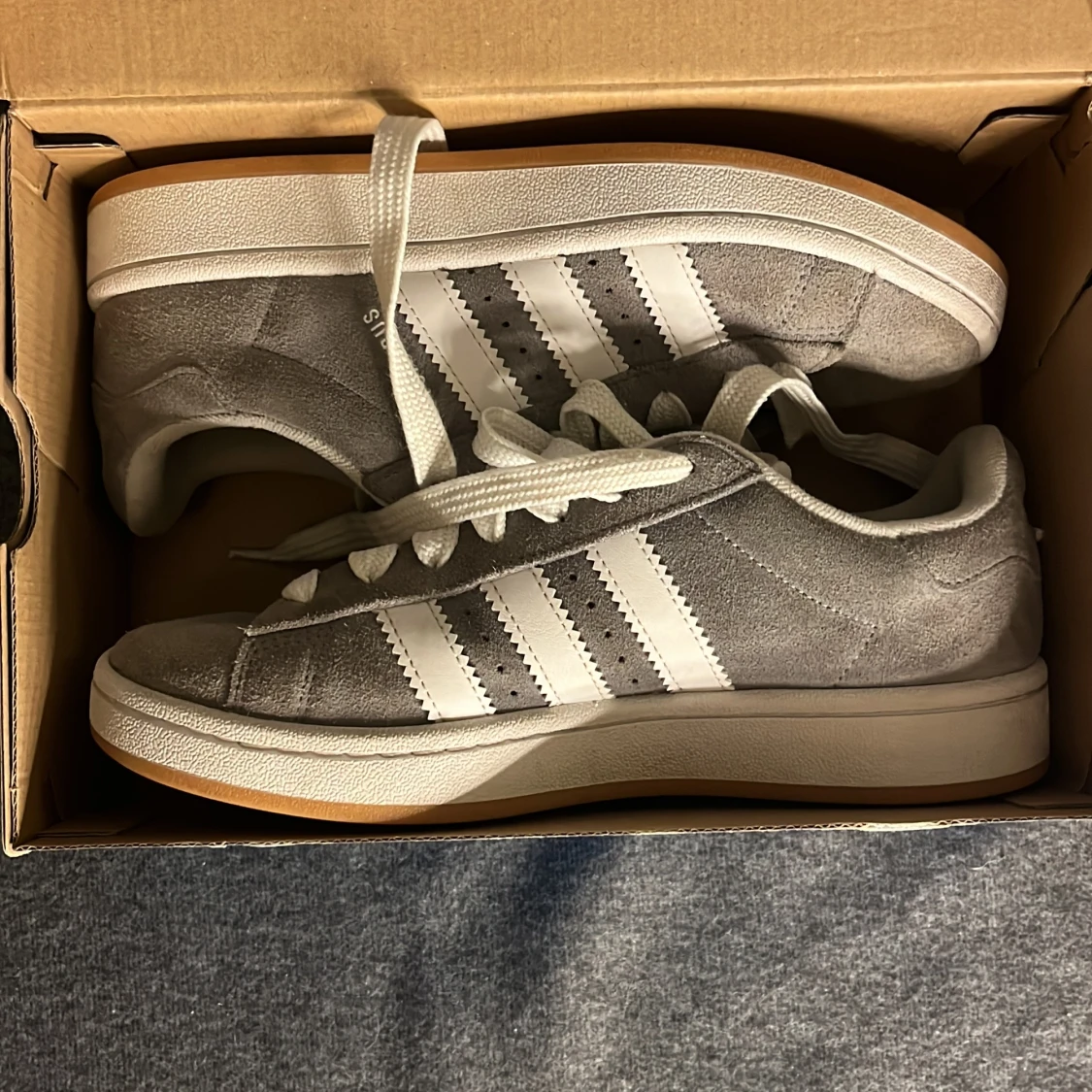 Adidas campus 00s  - 92