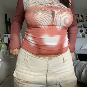 Jean Paul Gaultier mesh dupe - Den kända JPG dupe tröjan, köpte den här på plick men den kom aldrig till användning. Lite såhär cyber y2k tema 