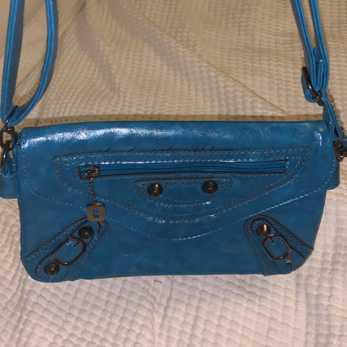 axelbandsväska - 90