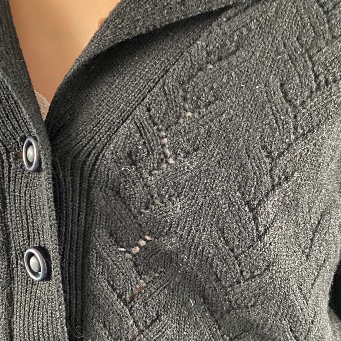 Svart stickad topp/kofta  - 90