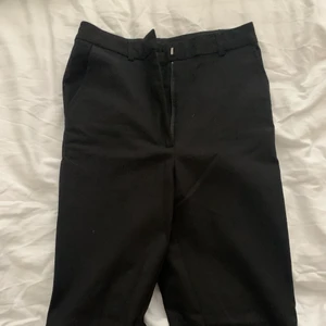 Kostymbyxor - Sköna kostymbyxor son jag använt fåtal gånger💕 i priset ingår frakt🤩