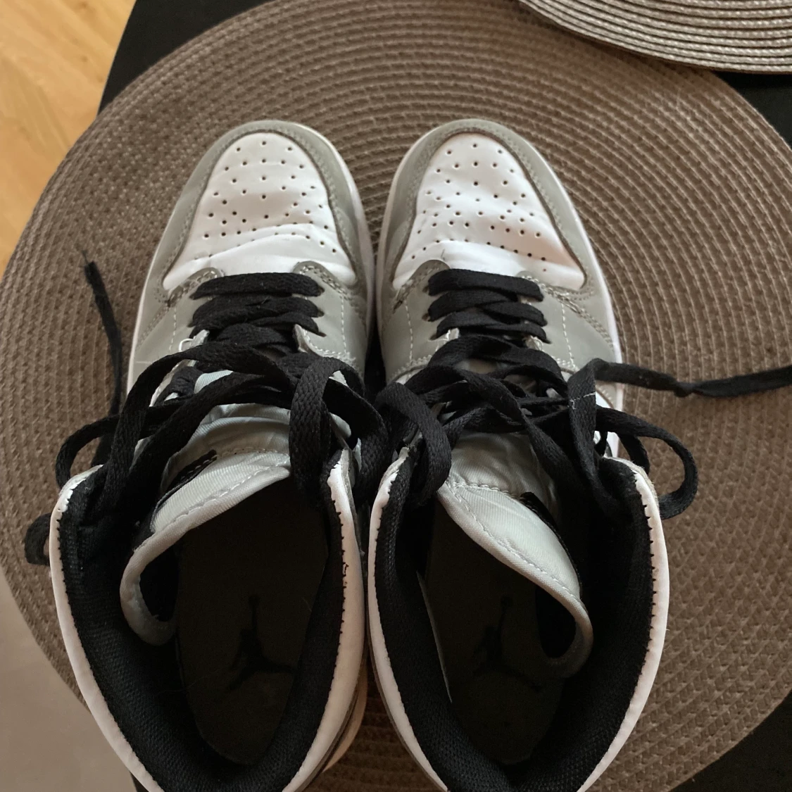 Jordan 1 mid light smoke grey - 91