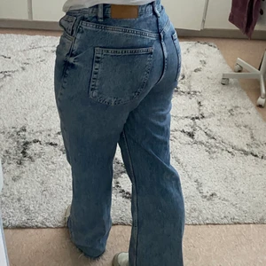 jeans - fina jeans, använder ej längre, endast använda ett fåtal gånger💗 passar 36 t 38