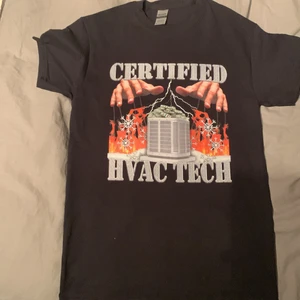 T shirt   - Bor i du Sundsvall kan upphämtas. Kan social om person står för frakt. Använd 1 gång bara för att testa. Tyckte inte om den. Hör av er 