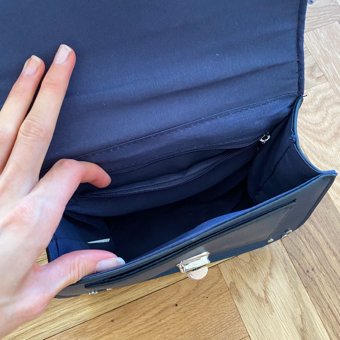 Blå handväska - 90