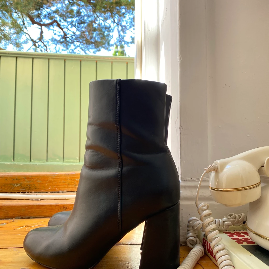 Svarta stövletter - 91