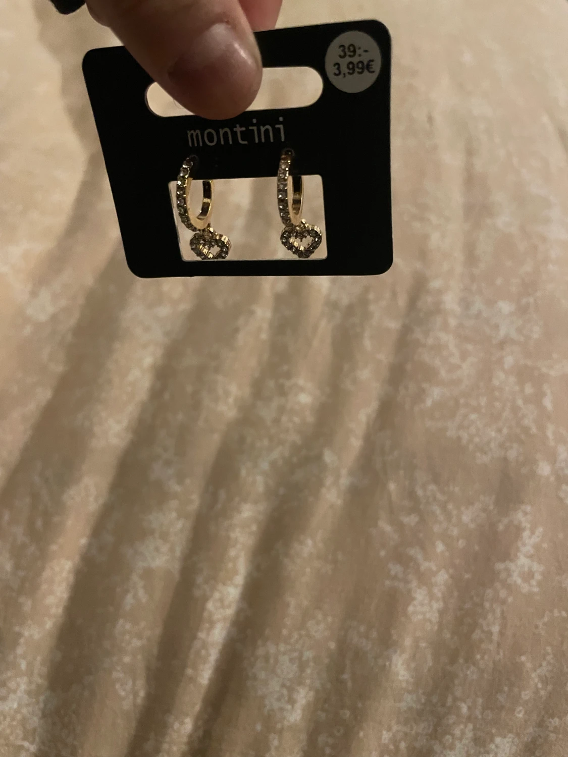 Nya örhängen  - 90