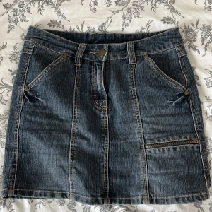 Jeanskjol - Supersnygg jeanskjol från Kappahl i storlek 36. 100 kr + eventuell frakt💕