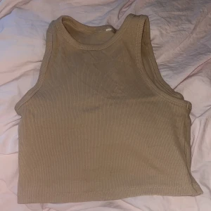 Crop top - Jättefin crop top till sommaren!