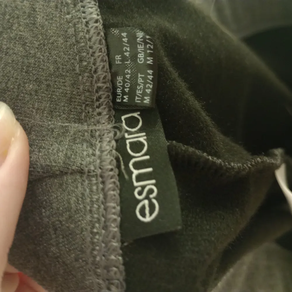 Jag säljer mina underställs byxor från Esmara pga av att dom inte används.  . Jeans & Byxor.