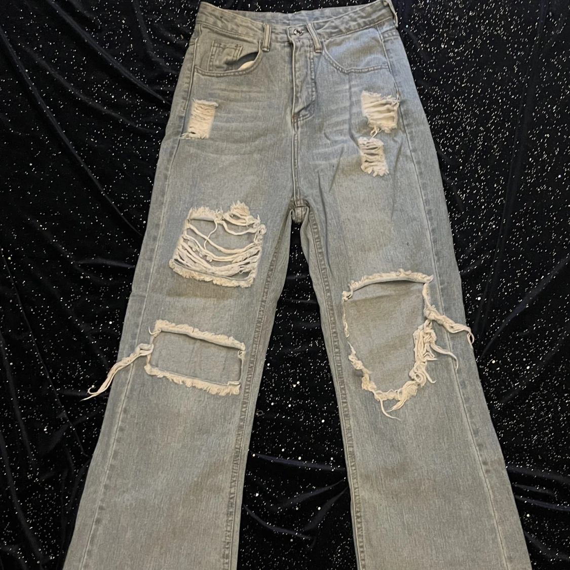 wide ripped high waist jeans