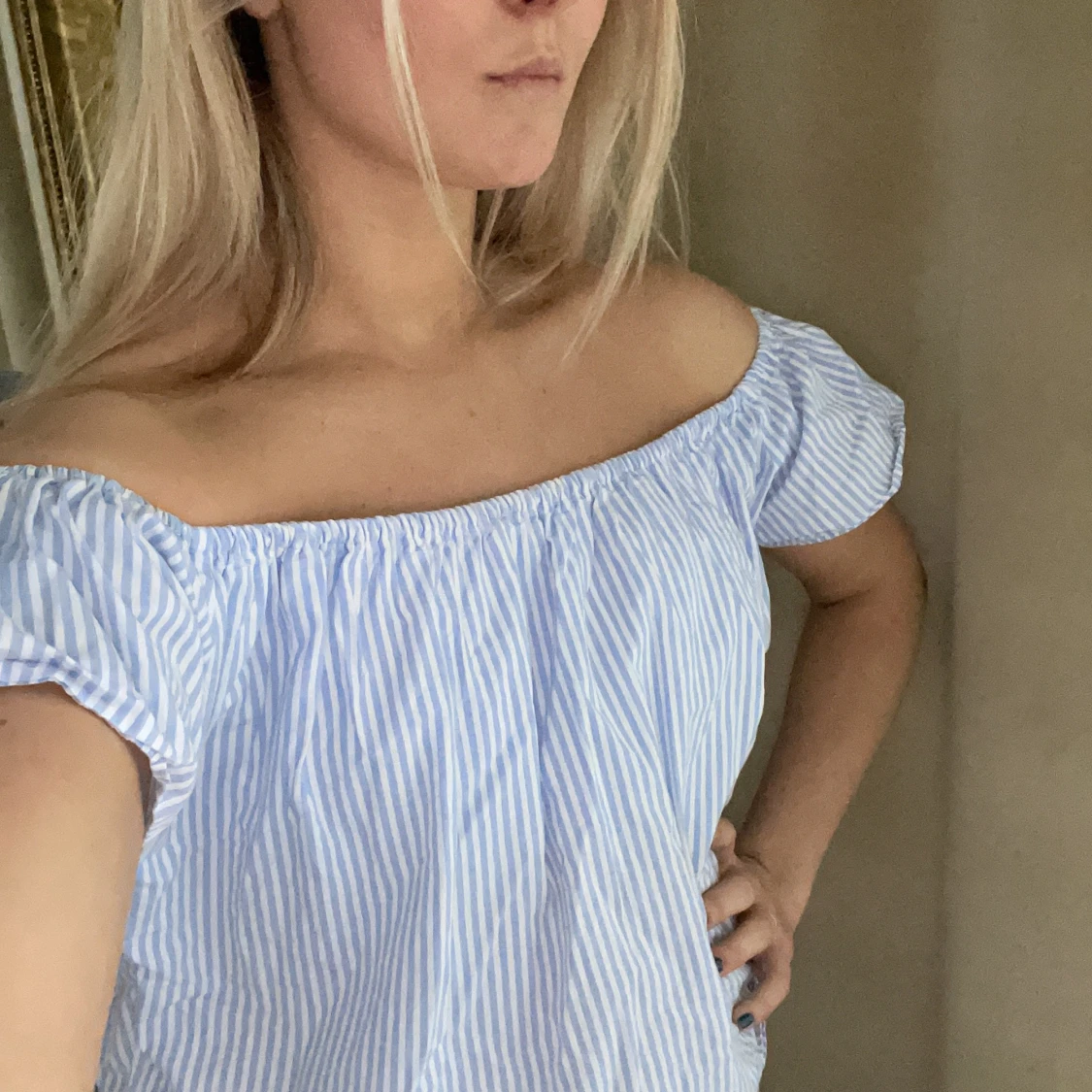 Supersöt offshlulder topp💙 - 91