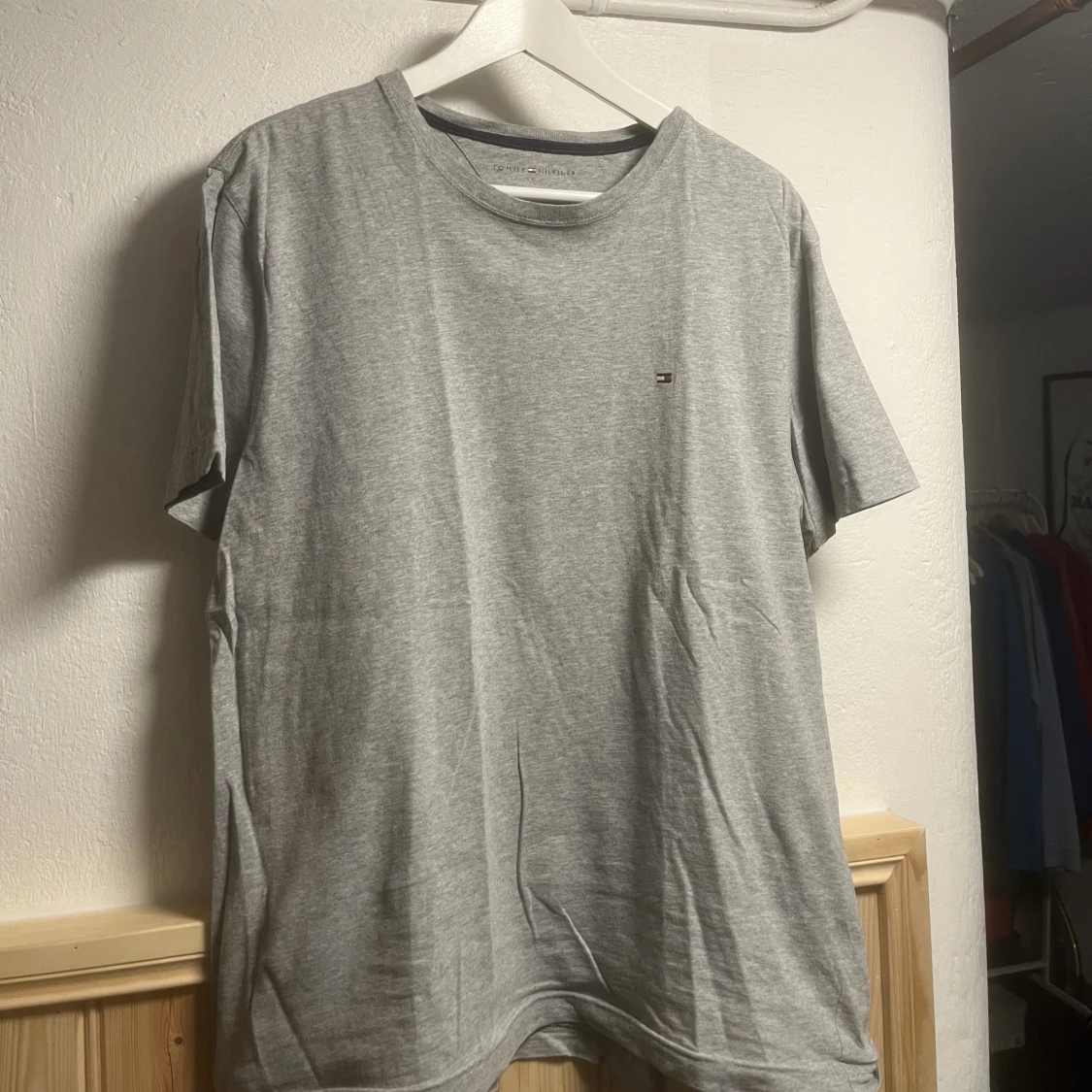 Två hilfiger tröjor  - 90