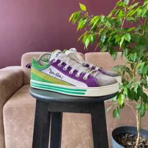 Vintage Dsquared Skor - Ett par Vintage Dsquared Sneakers Storlek 41.5 Köpta på loppis