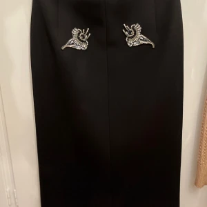 Tight Svart Kjol - Strl 38. Oanvänd 