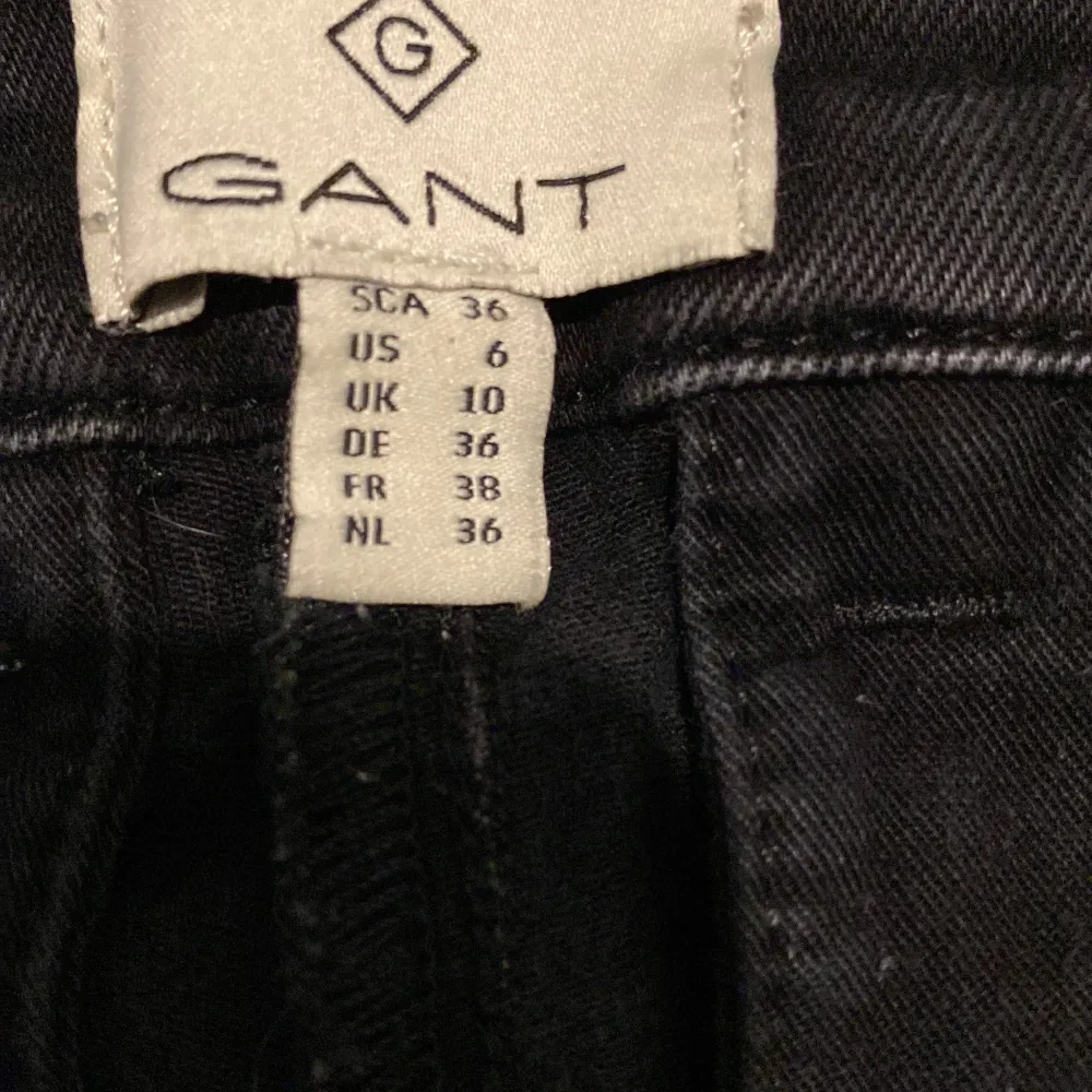 Är som nya och oanvända typ. Jeans & Byxor.