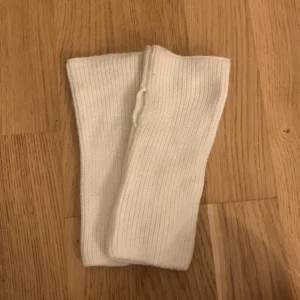 Hm handledsvärmare - Handledsvärmare som är helt ny använda en gång och passar alla!kostade 90 lägger ut för 75 kr!