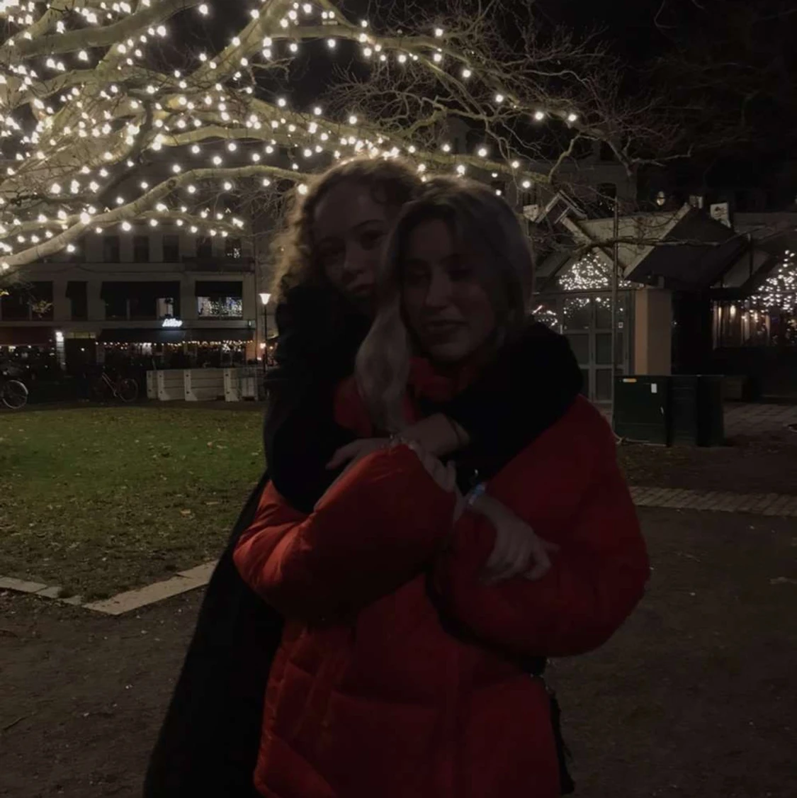 Röd pufferjacka - 90