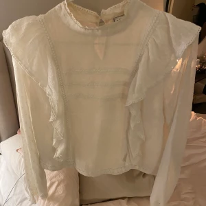 Blus - Jätte fin blus köpt för 500kr, skriv för fler bilder eller frågor❤️