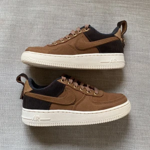 Nike af 1 x Carhartt skor - Dessa snygga skor har tyvärr blivit för små för mig. 💞