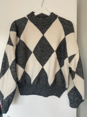 Vintage tröja - Finaste och mjukaste vintage tröja som tyvärr kommer ej till användning.