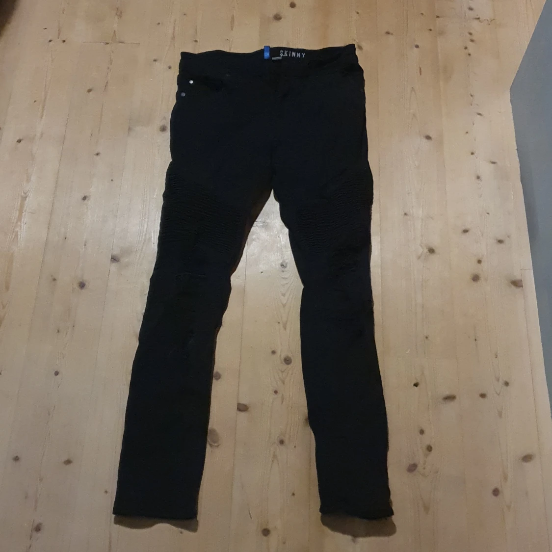 Svarta skinny jeans - 90