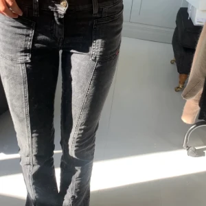 Diesel jeans  - Diesel jeans som är som nya, nypris ca 1800.