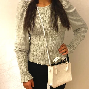 Grön tröja - Gina tricot 