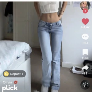 Low waist byxor  - Från hm. Slutsålda överallt. Storlek 38 men passar S också 