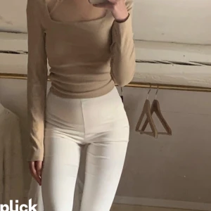 Bikbok tröja - Oanvänd supersnygg tröja från bikbok! Gratis frakt💕