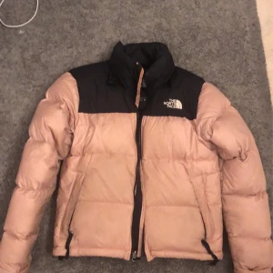 North face jacka tjej  - Storlek S
