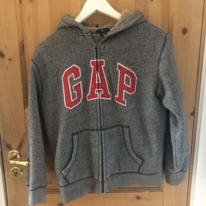 Gap zipup - Gap hoodie dm för mer info