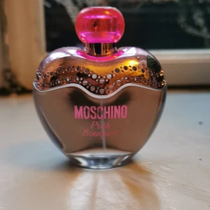 Moschino parfym - Parfym som nyligen är köpt. Nypris ca 350kr 
