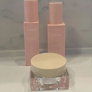 Caia Skincare Set - Caia Skincare Set - Ultimate Hydration Toner  - Hydra Boost Day Cream - The sleeping Beauty Night Cream  Endast testade 1 gång💓