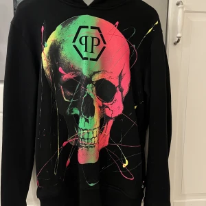 philipp plein tröja - andvänd max 10 gånger inga fel på den