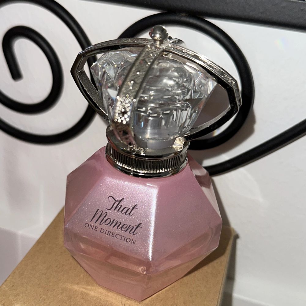 Rosa One Direction parfym EDP | Plick Second Hand